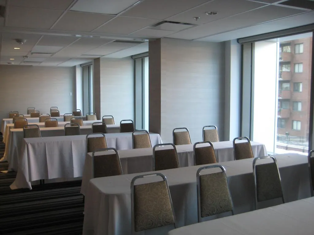 Residence La Citadelle Montréal Hotel