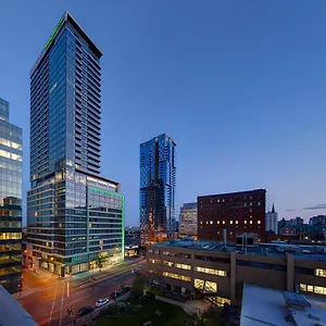 & - Centre-ville Ouest By Ihg **** Montréal